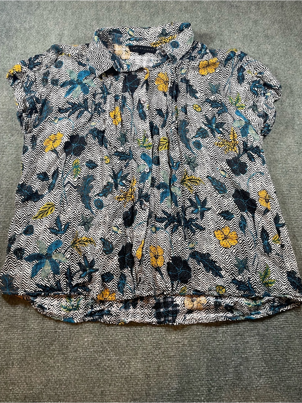 short-sleeve button-down top by Jane and Delancey S